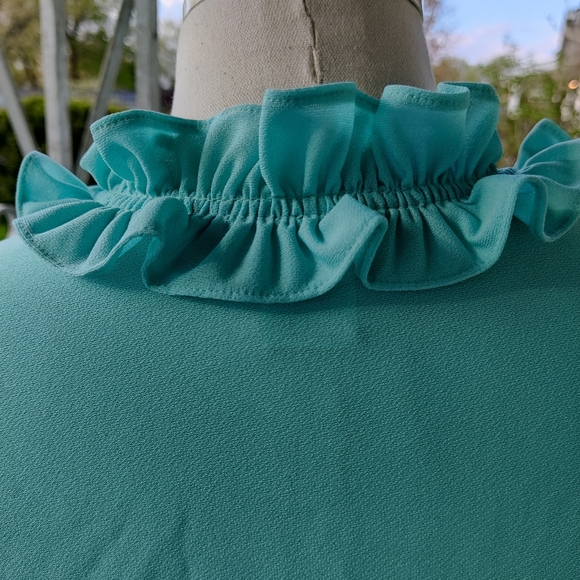 70s 80s ruffle trim Surplice neck faux wrap dress - Picture 9 of 10